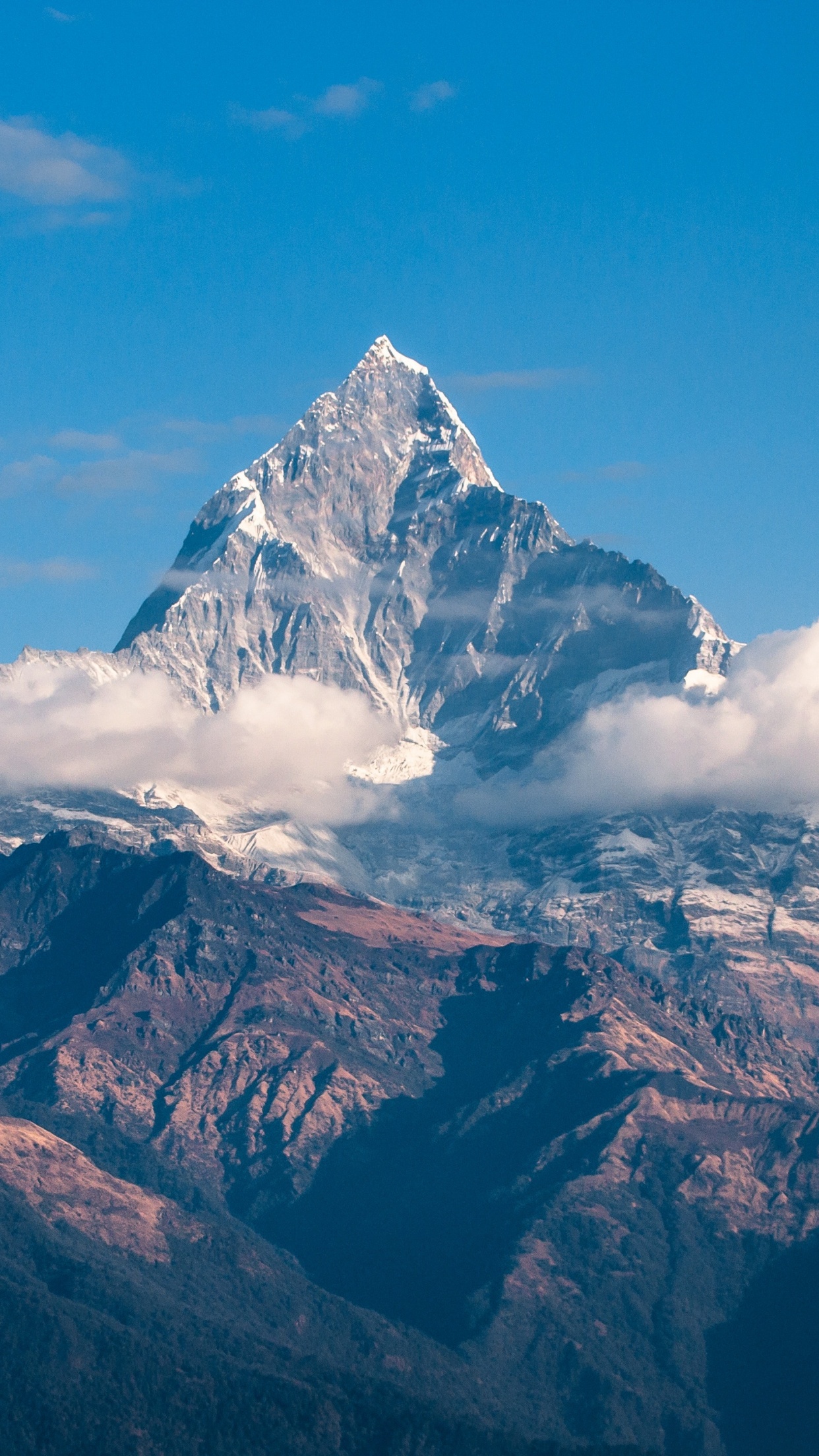 Himalayas Wallpaper 4K, Mountain Peak, Clouds, Mountains, Cold